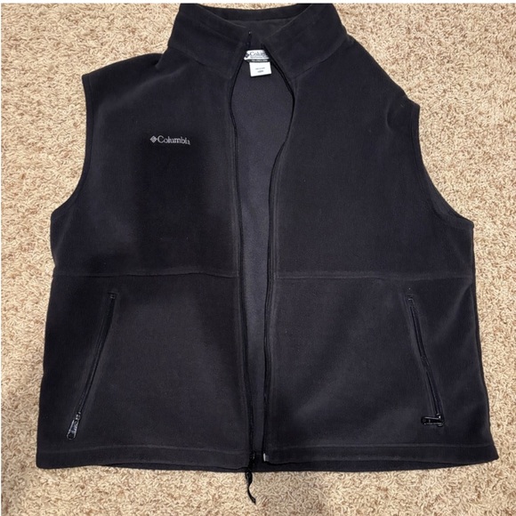 Men’s Columbia Fleece Vest - Picture 4 of 6